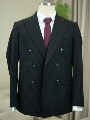 武汉某五星级酒店职业装定制案例：如何通过工服提升品牌形象