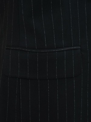 黑色条纹职业装