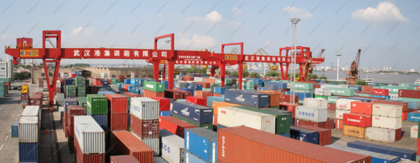 克柔丝服饰丨武汉港集装箱有限公司西服定制案例