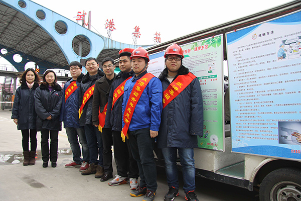 克柔丝服饰丨武汉港集装箱有限公司西服定制案例