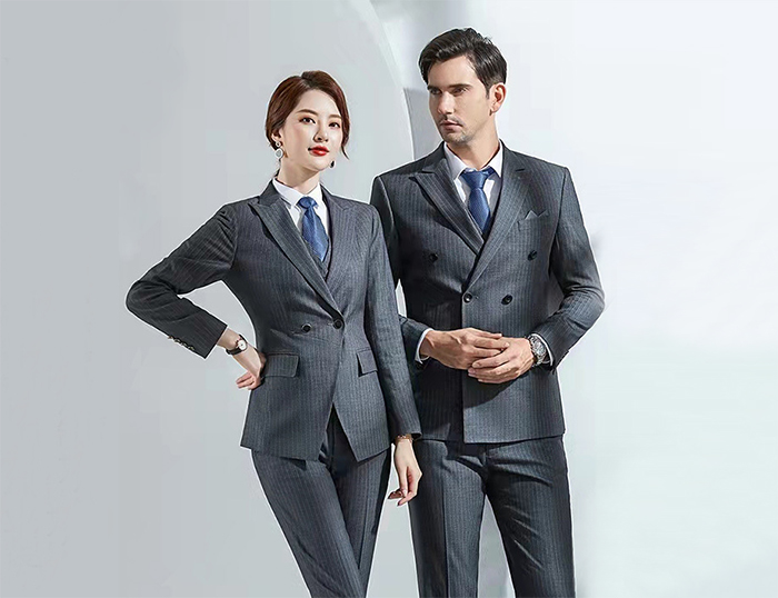 公司定制西服：克柔丝服饰教您如何选择面料