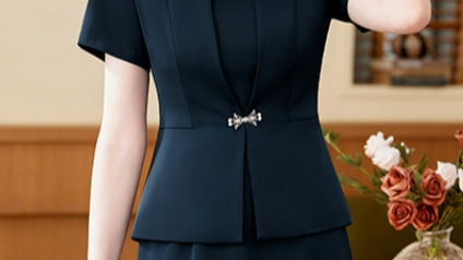 定制职业装设计趋势：科技与时尚的融合创新