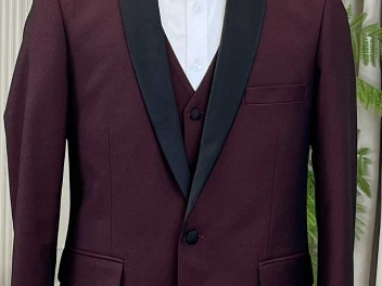 量身定制的职业装，可以帮助企业树立良好形象