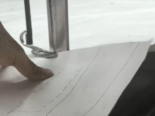 定制职业装西装从裁剪开始