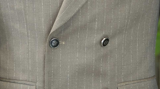 企业采购决策指南：西装定制供应商评估的7大黄金标准